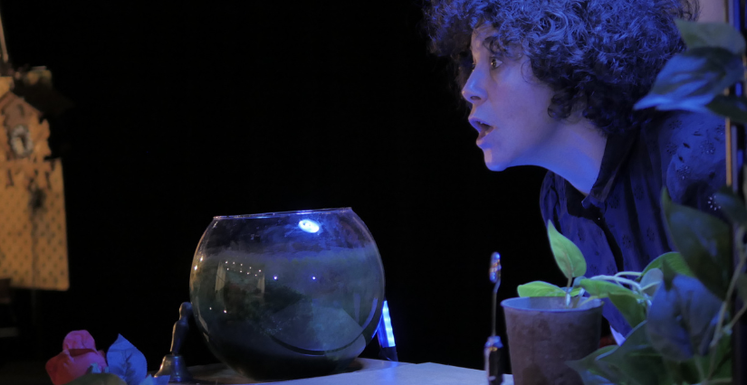 © Compagnie Entre les Gouttes Spectacle "Une Chaussure dans le Bocal" au Théâtre des Beaux-Arts de Bordeaux