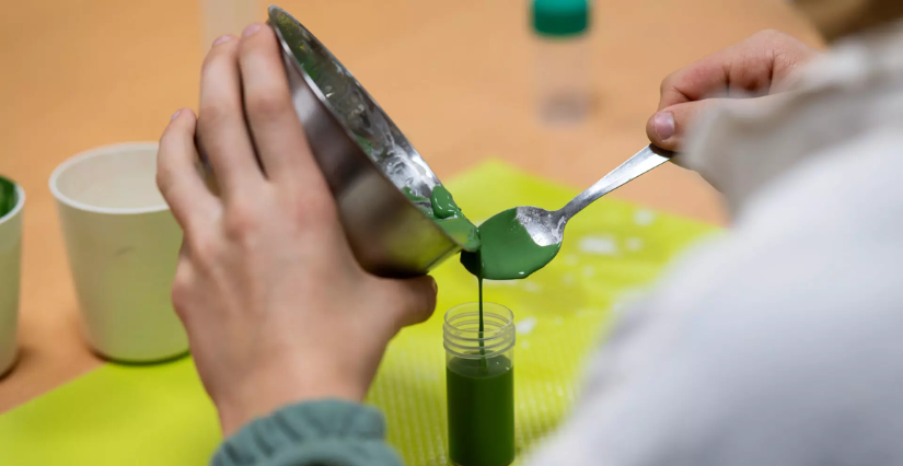 Atelier enfant "chimie verte" à Cap Sciences, Bordeaux