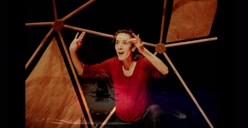 Spectacle "Aka" pour le Festival "Ramène tes darons !" à la Maison des Arts Vivants à Villenave D'Ornon