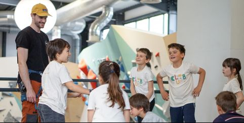 Les ateliers escalade des vacances dans les salles Climb-up à Bordeaux Mérignac, Eysines et Villenave d'Ornon